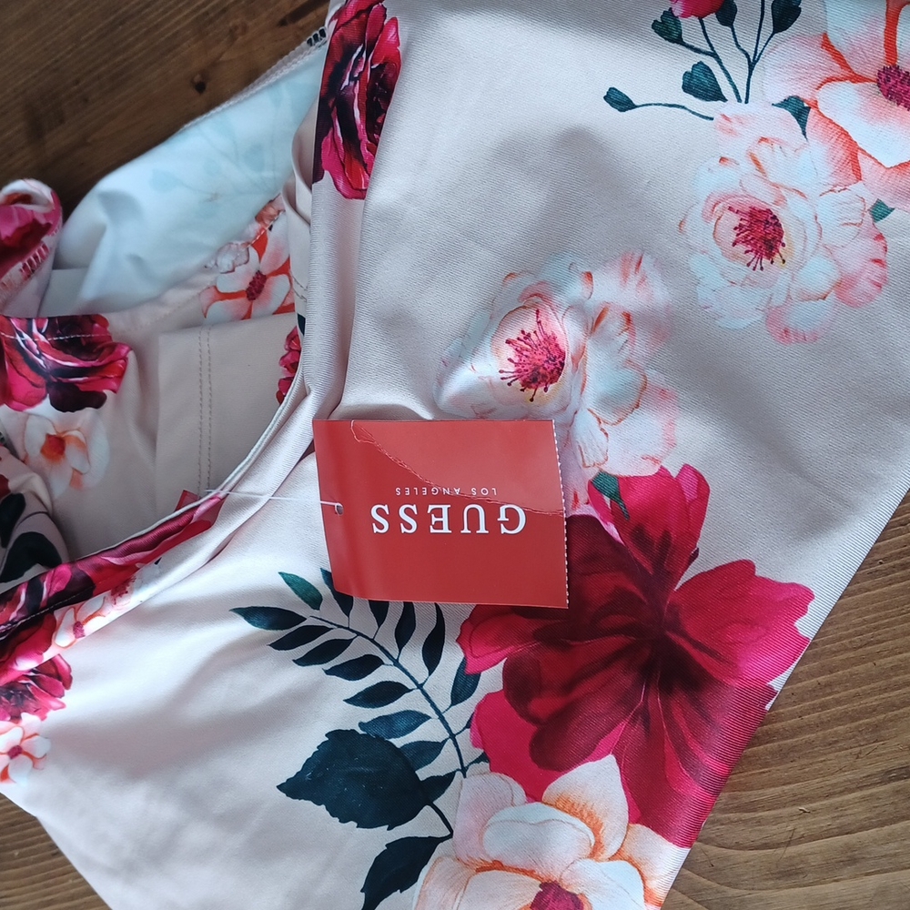 Guess  bodysuit - Picture 16 of 16
